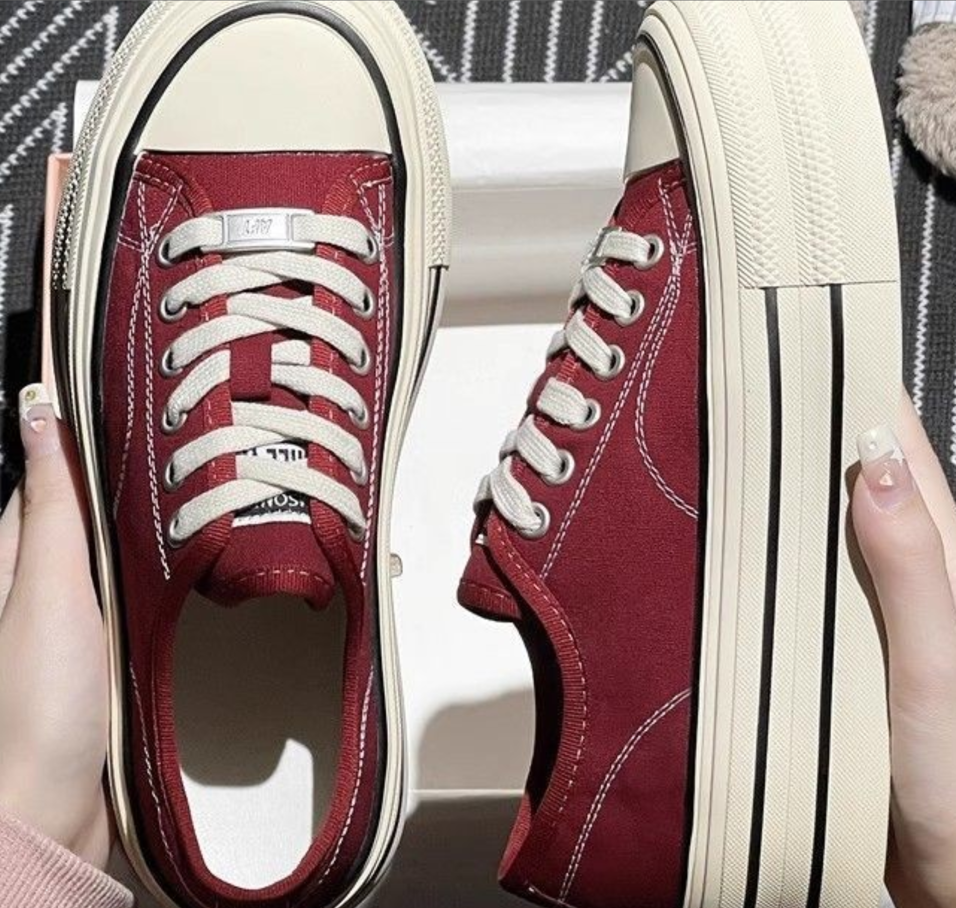 紅色復古帆布鞋